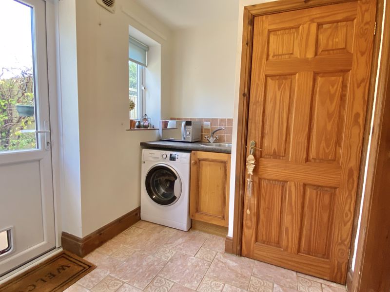 Utility Room- click for photo gallery